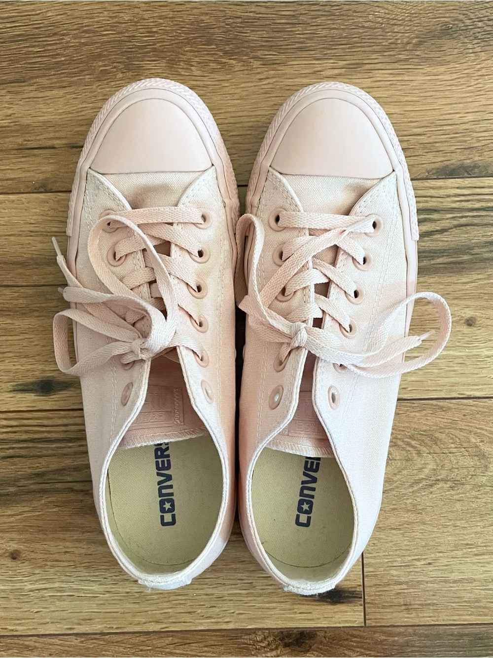 Converse All Star Low Top Sneakers in Light Pink, Size 7.5